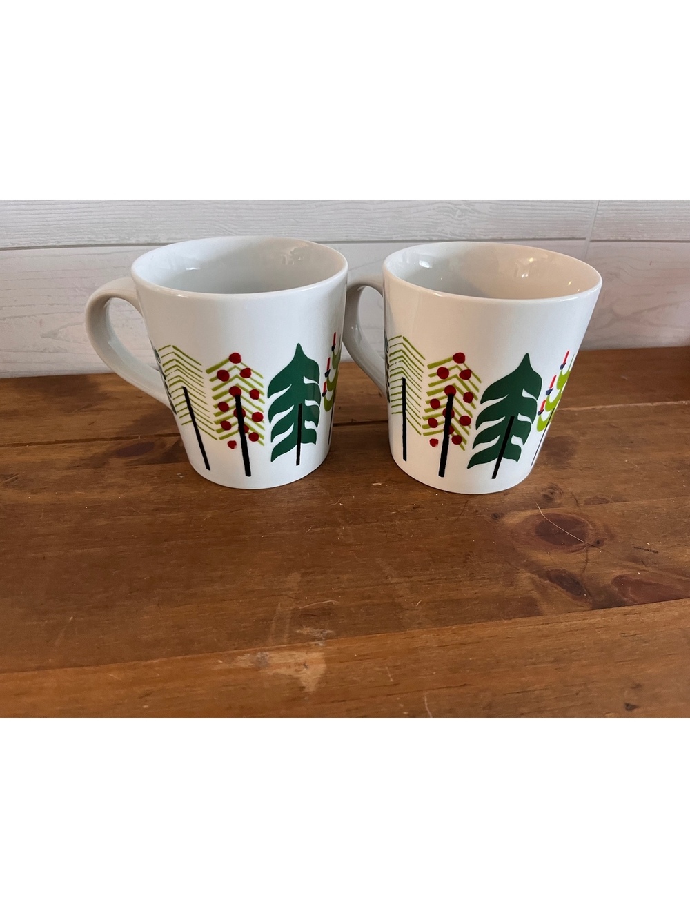 Set of 2 Crate & Barrel Jenny Bowers 2014 Christmas Holiday Tree Coffee Mugs